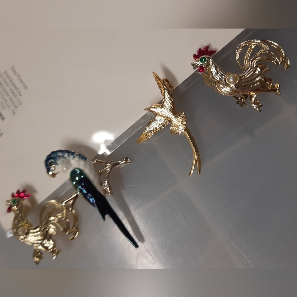 Elegant Gold and Green Bird Brooch 4 Piece Set